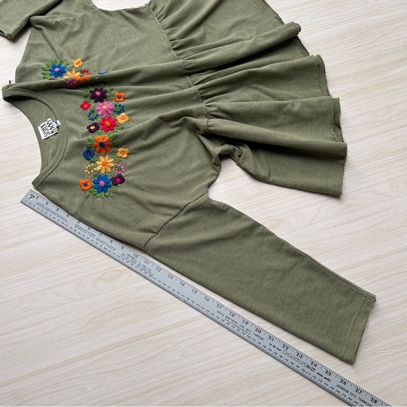 SISTER MARY Emma Floral Multicolored Embroidered Green Oversized Top Sz S/M - Picture 13 of 14